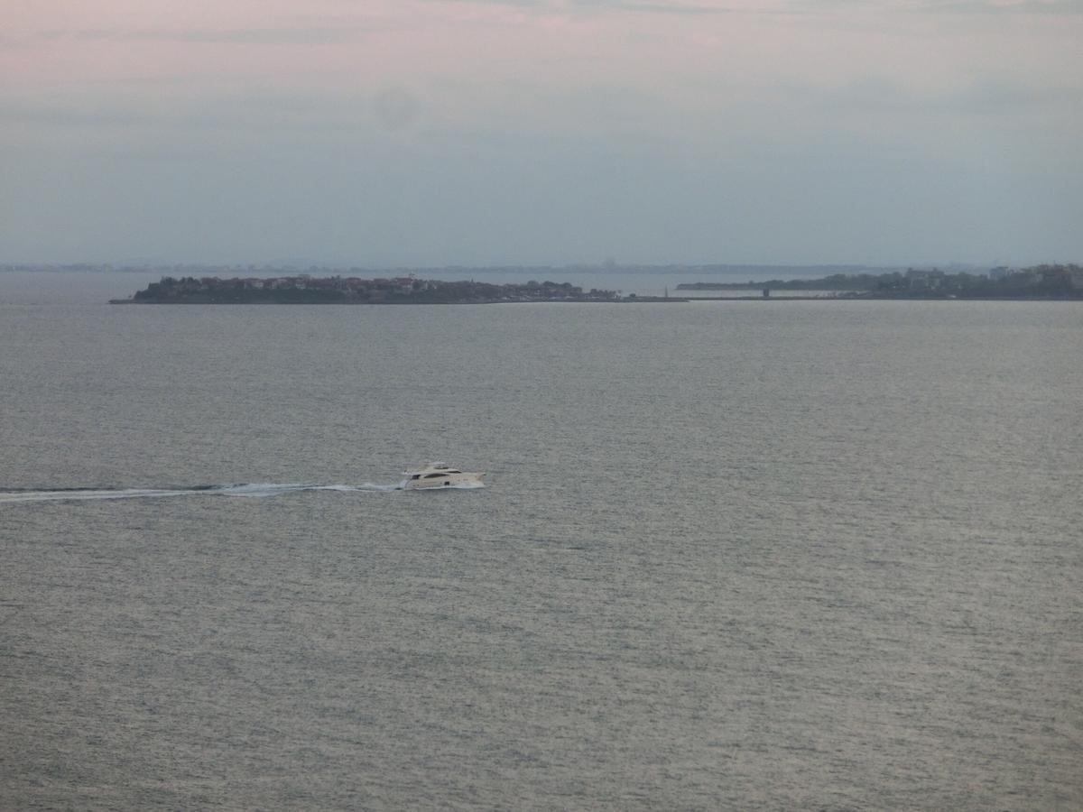 2 Bedroom Imperial Apartment With Panoramic Sea Views, Свети Влас Екстериор снимка