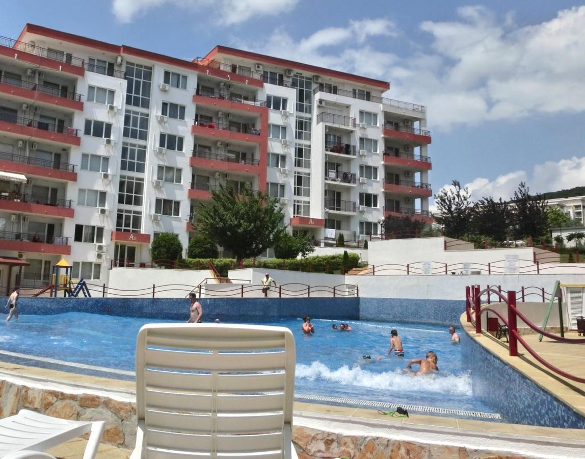 2 Bedroom Imperial Apartment With Panoramic Sea Views, Свети Влас Екстериор снимка